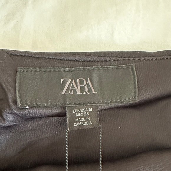 NWT Zara Black Mini Skirt with Pearl Detail sz Medium - Picture 3 of 8